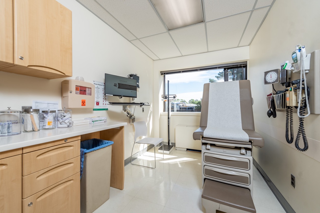 Babylon Medical Office AdvantageCare Physicians